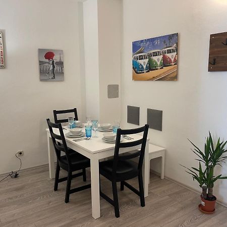 Peaceful Apartment For 4 ウィーン エクステリア 写真